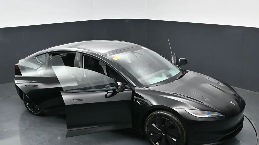 2024 Tesla Model 3 Long Range