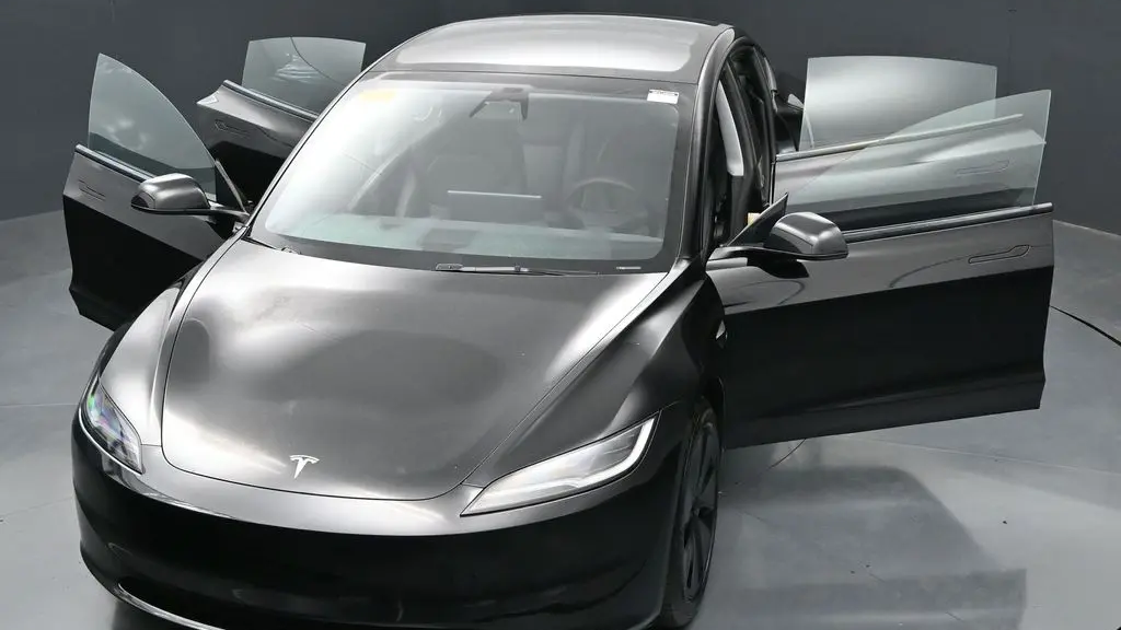 2024 Tesla Model 3 Long Range
