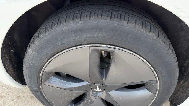 2019 Tesla Model 3 Mid Range