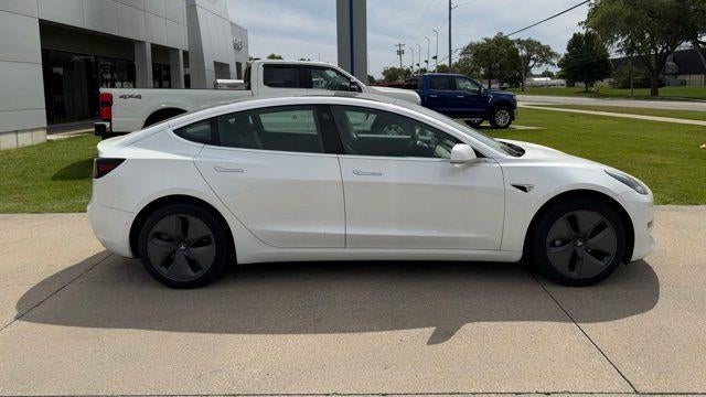 2019 Tesla Model 3 Mid Range