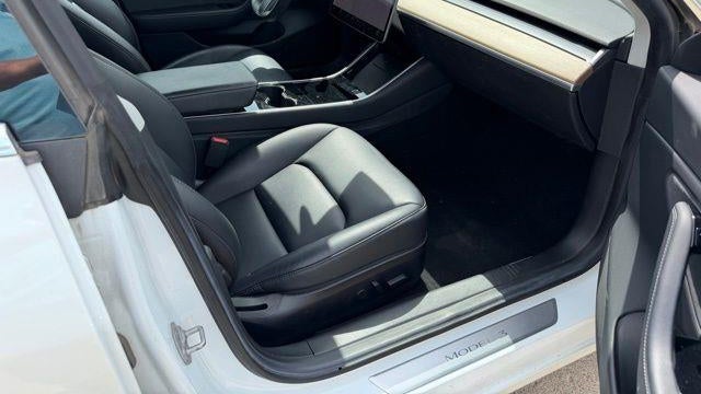 2019 Tesla Model 3 Mid Range