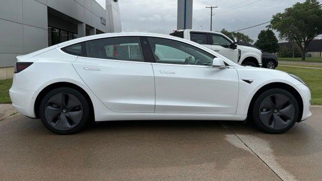 2019 Tesla Model 3 Mid Range