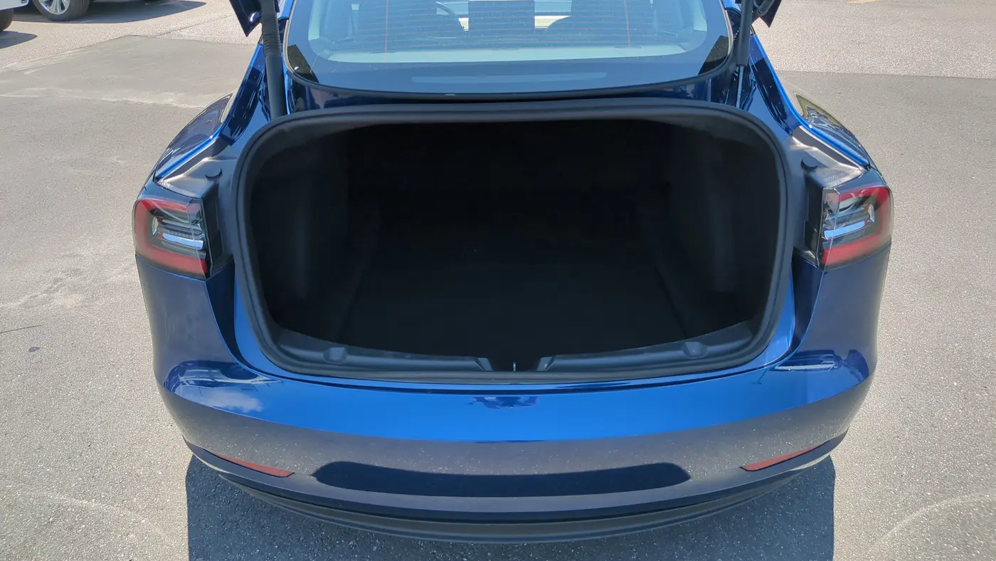 2023 Tesla Model 3 Base