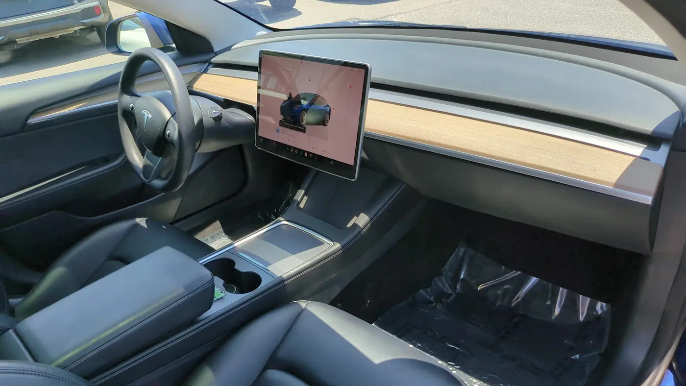 2023 Tesla Model 3 Base
