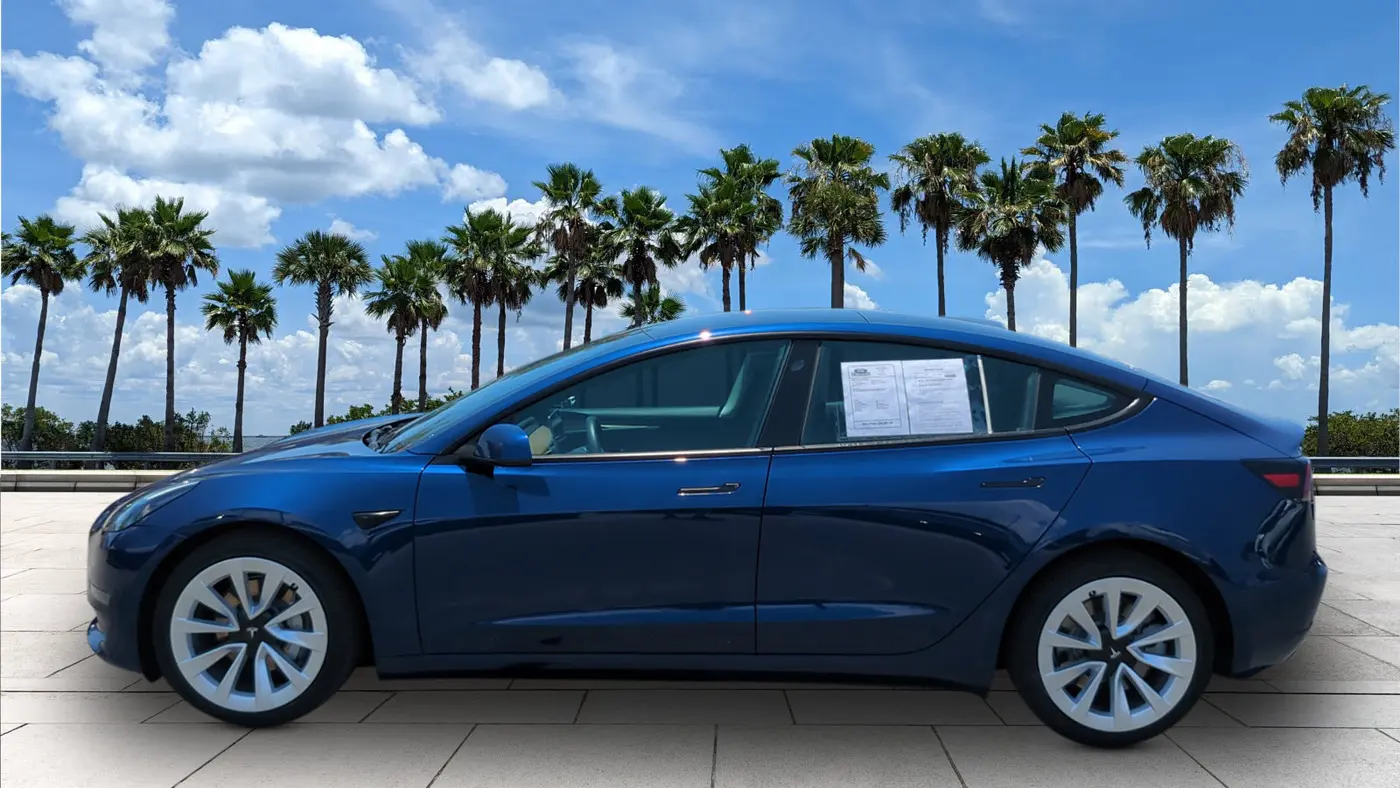 2023 Tesla Model 3 Base