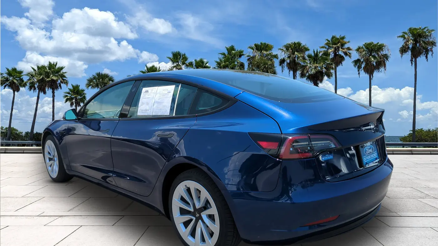 2023 Tesla Model 3 Base