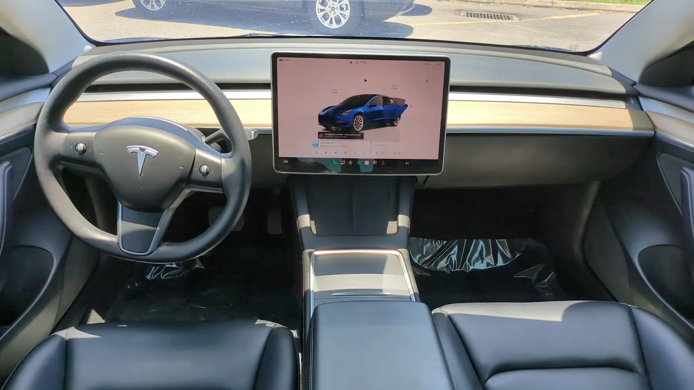2023 Tesla Model 3 Base