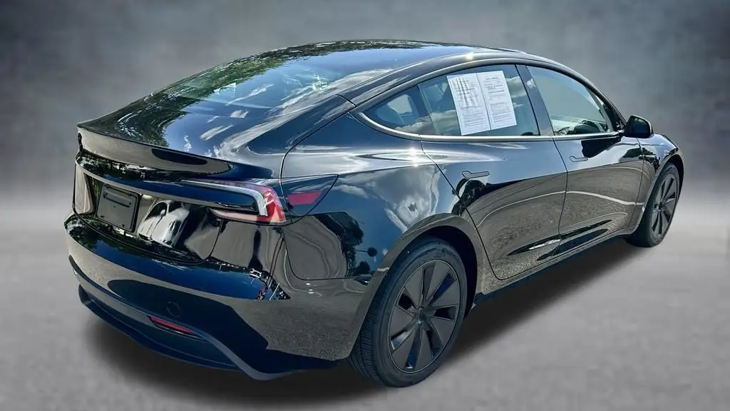 2025 Tesla Model 3 Long Range