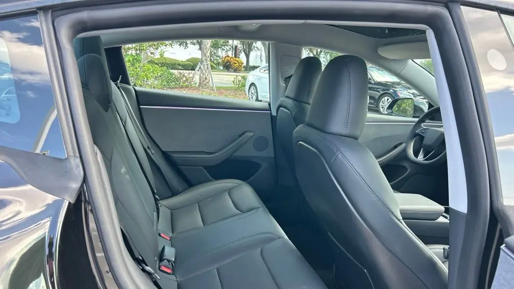 2025 Tesla Model 3 Long Range