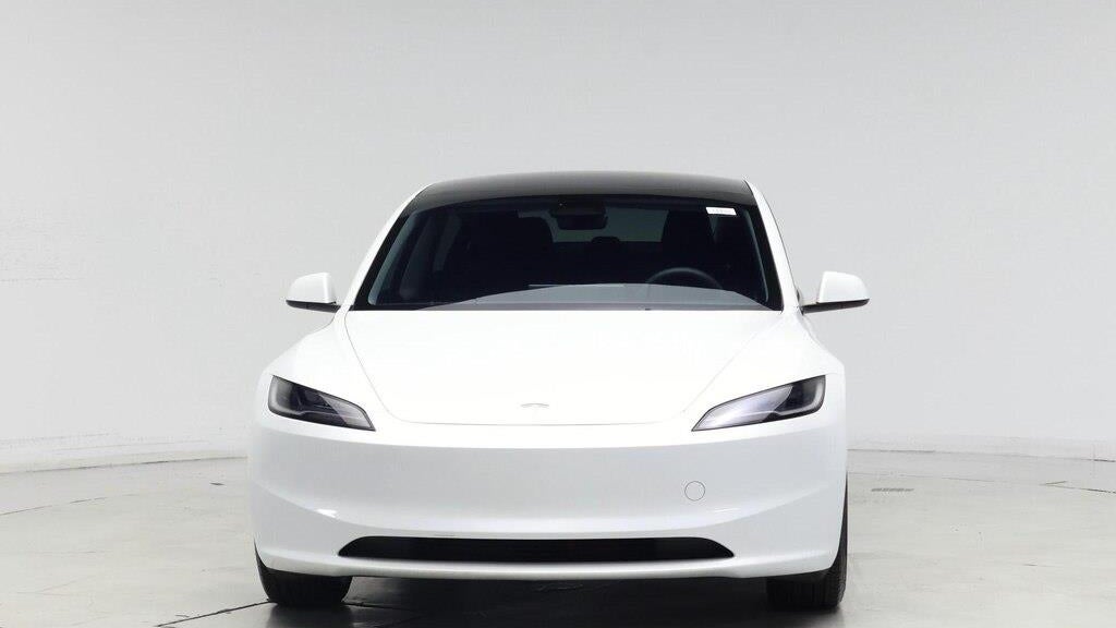 2025 Tesla Model 3 Long Range