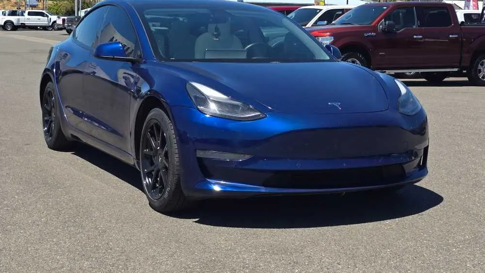 2021 Tesla Model 3 Standard Range Plus