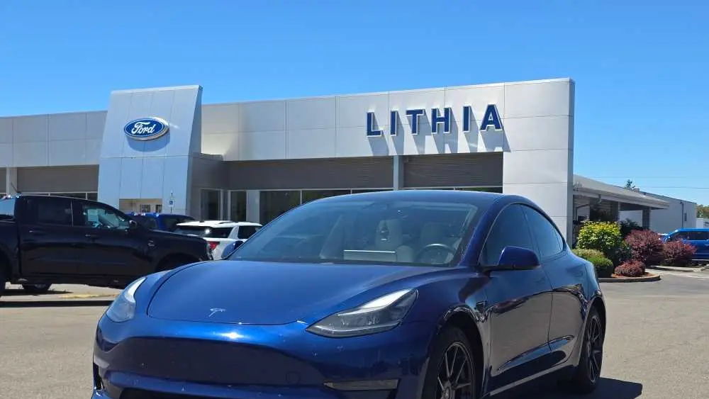 2021 Tesla Model 3 Standard Range Plus