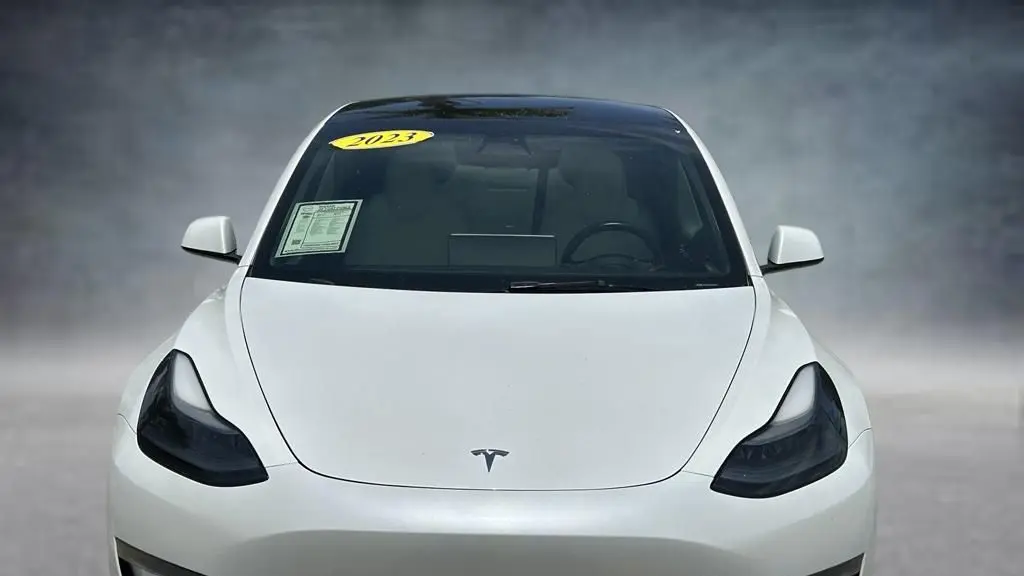 2023 Tesla Model 3 Base