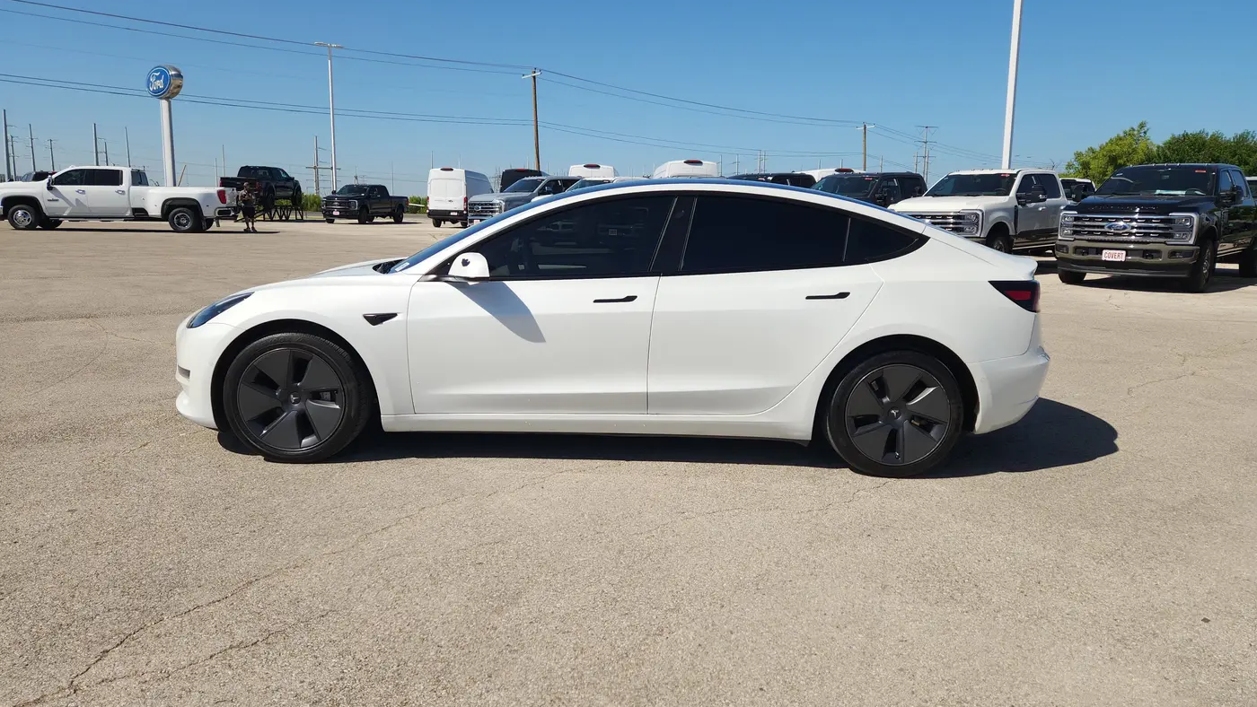 2022 Tesla Model 3 Long Range