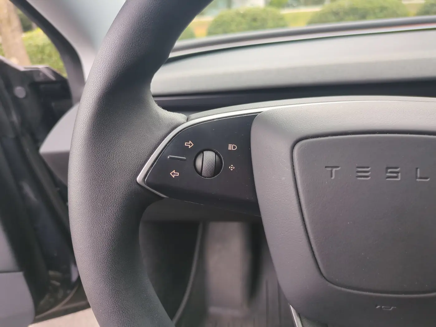 2025 Tesla Model 3 - $34,995