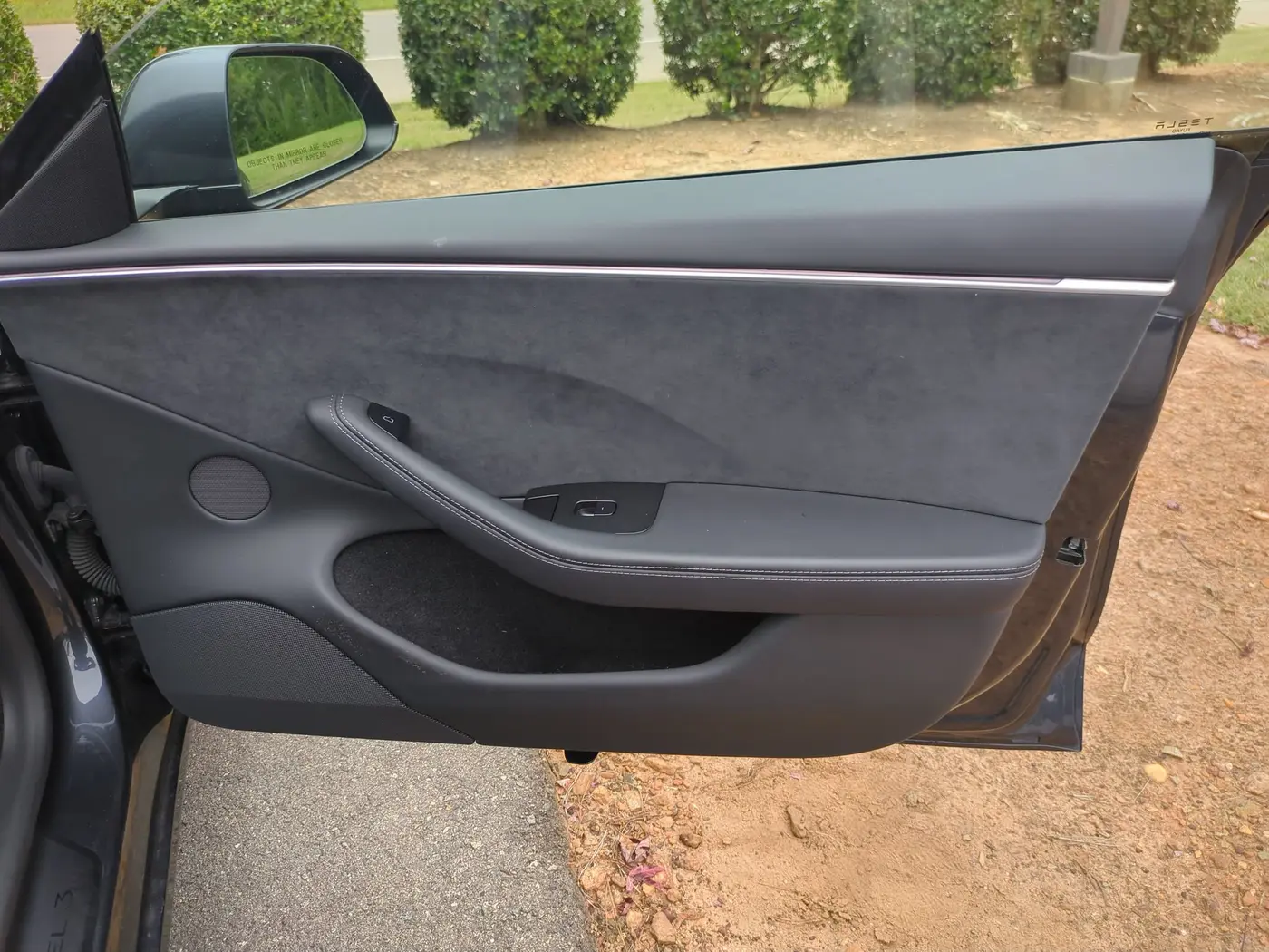 2025 Tesla Model 3 - $34,995