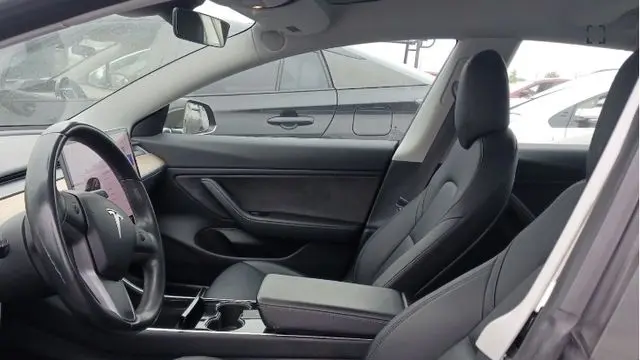 2018 Tesla Model 3 Performance