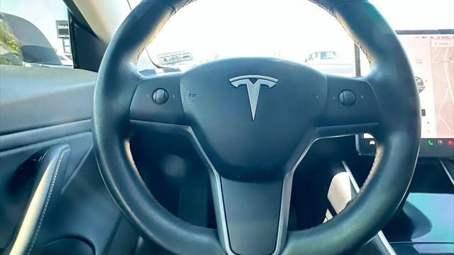 2019 Tesla Model 3 Performance