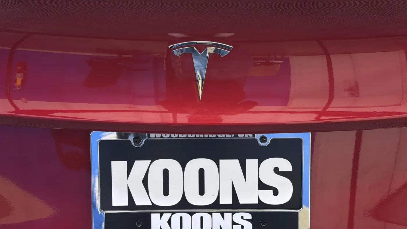 2020 Tesla Model 3 Long Range