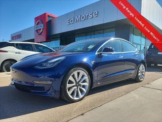 2018 Tesla Model 3 with Deep Blue Metallic Exterior