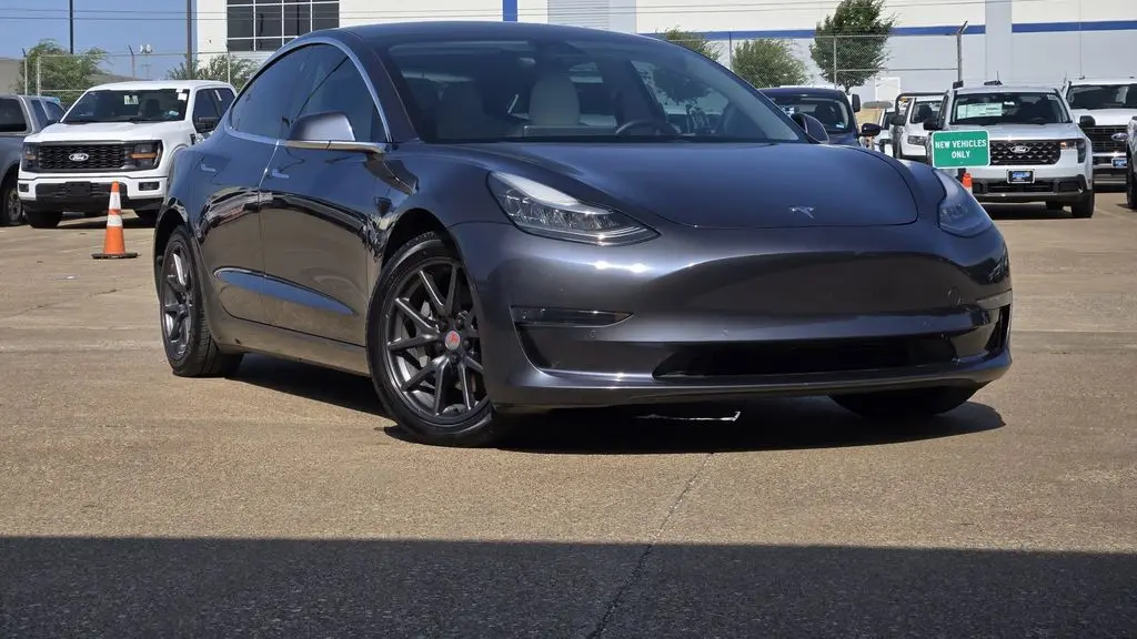 2019 Tesla Model 3 Performance