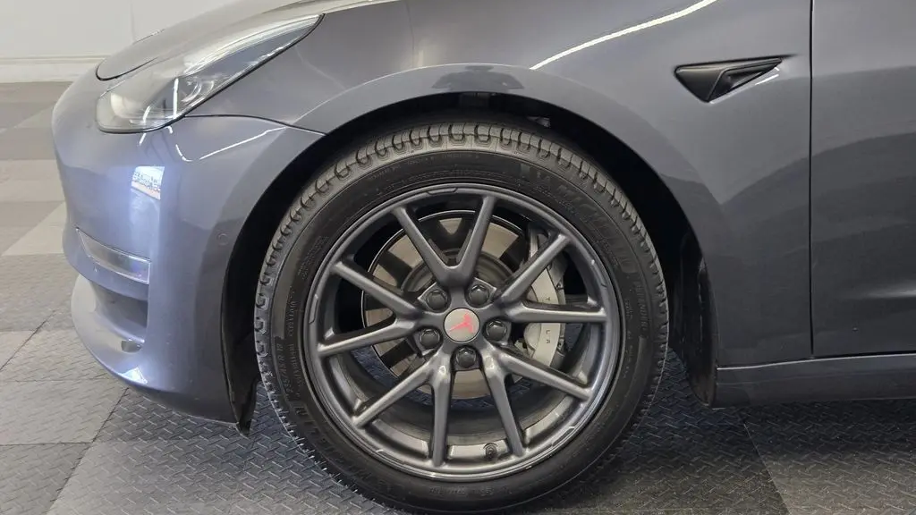 2019 Tesla Model 3 Performance