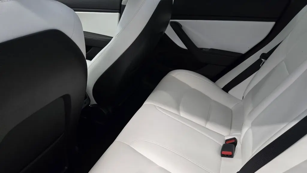 2019 Tesla Model 3 Performance