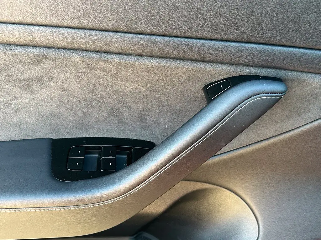 2020 Tesla Model 3 - $30,500