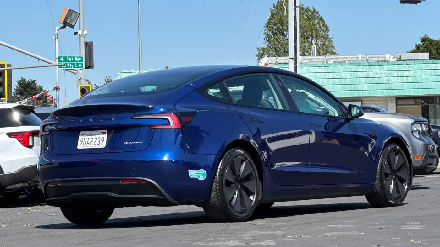 2025 Tesla Model 3 Long Range