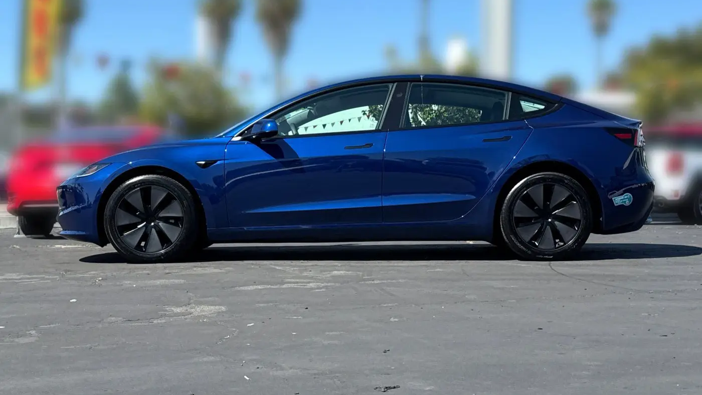 2025 Tesla Model 3 Long Range