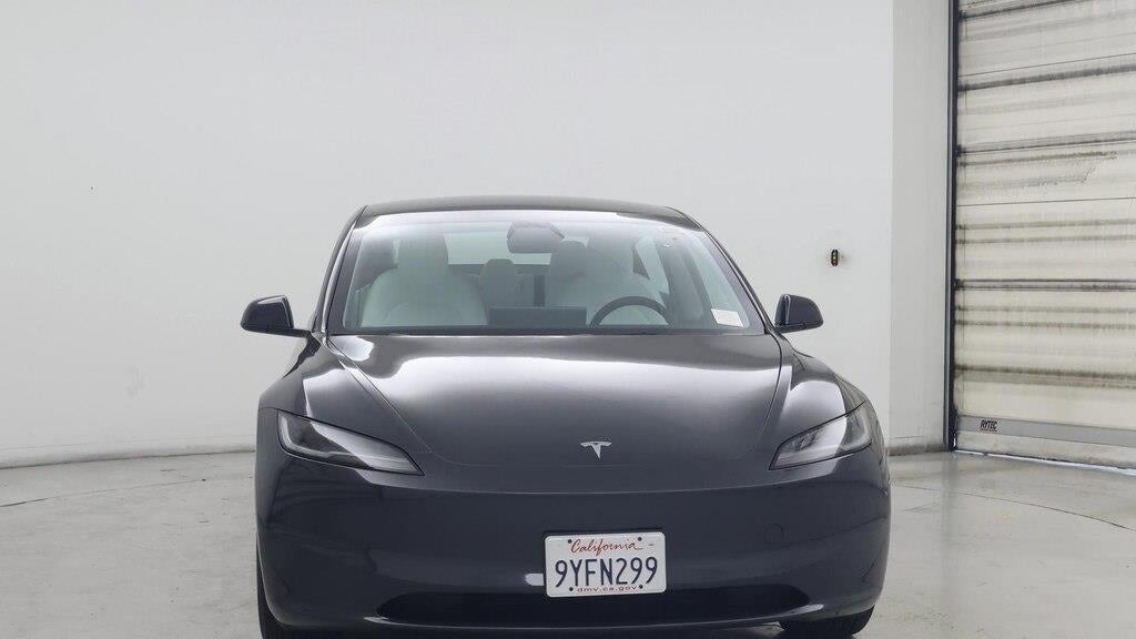 2025 Tesla Model 3 Long Range