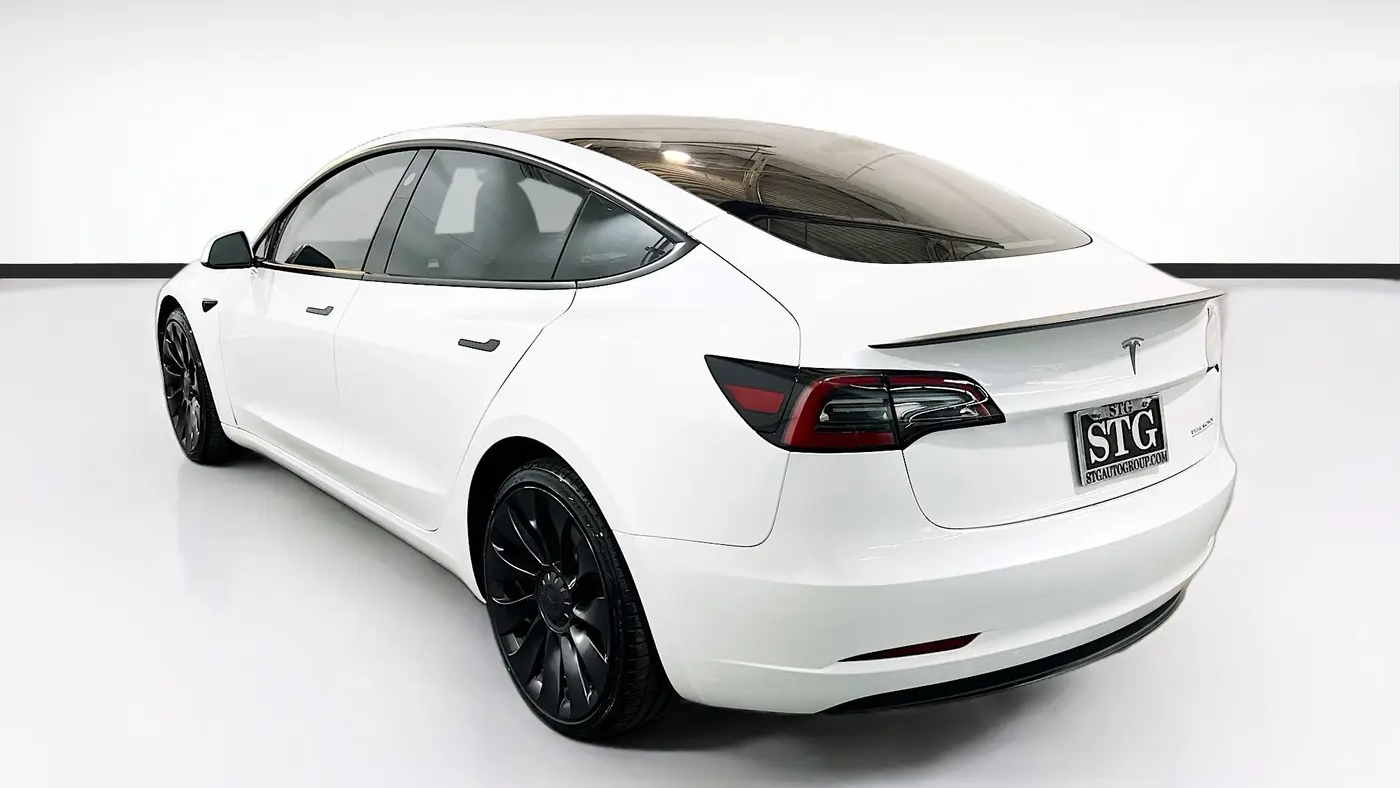 2023 Tesla Model 3 Performance