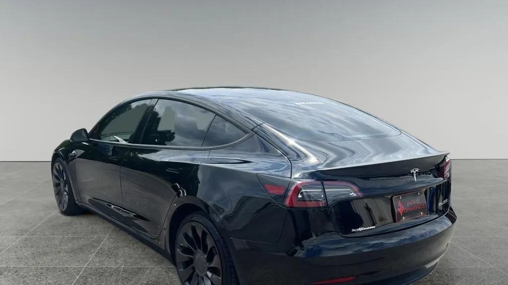 2023 Tesla Model 3 Performance