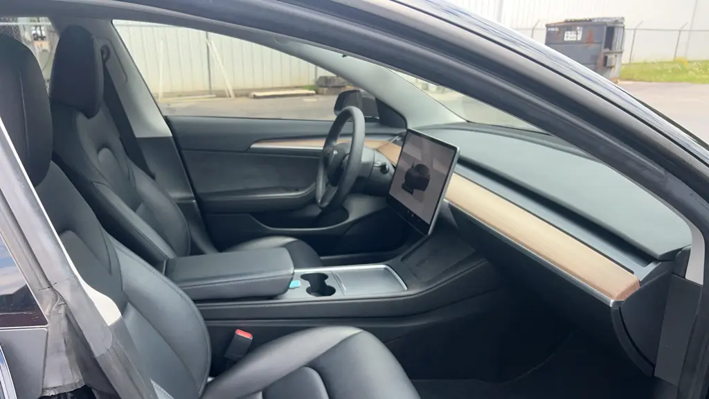 2023 Tesla Model 3 Performance