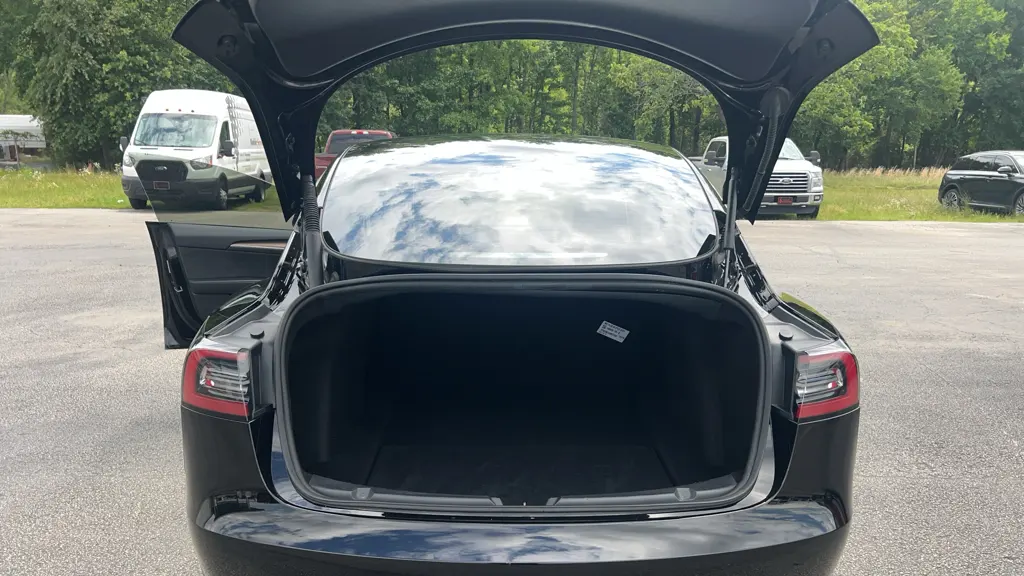 2023 Tesla Model 3 Performance