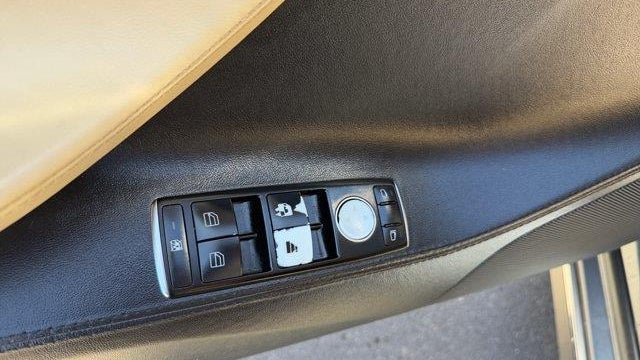 2013 Tesla Model S Base