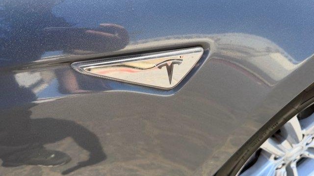 2013 Tesla Model S Base