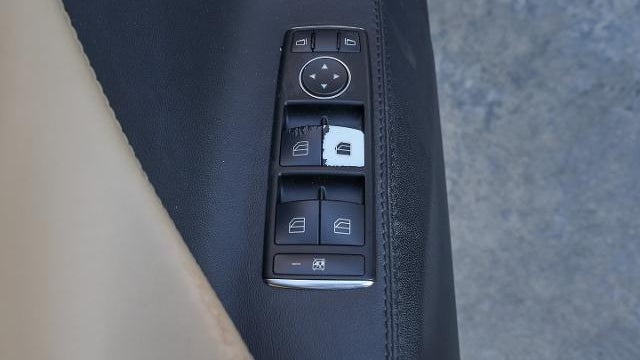 2012 Tesla Model S Performance