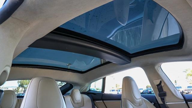 2012 Tesla Model S Performance