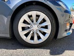 2017 Model S Thumbnail 34
