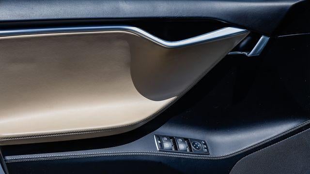 2017 Tesla Model S 90D