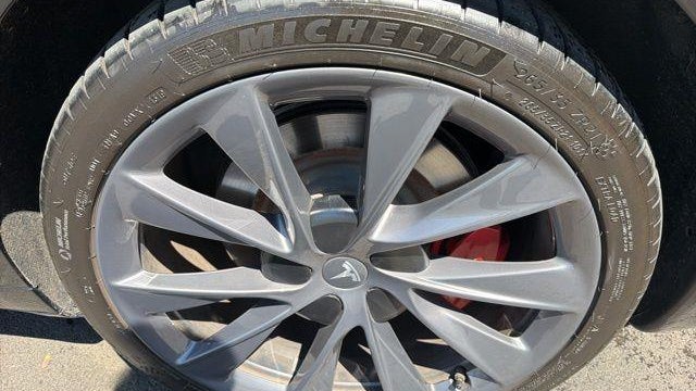 2021 Tesla Model S Performance