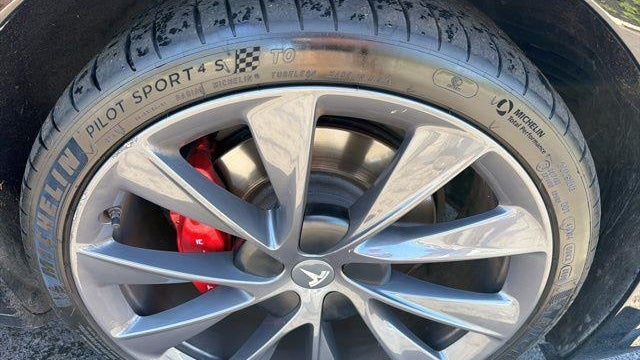 2021 Tesla Model S Performance