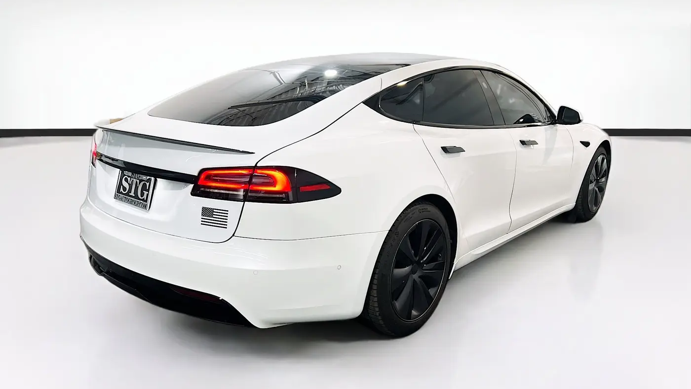 2023 Tesla Model S Base