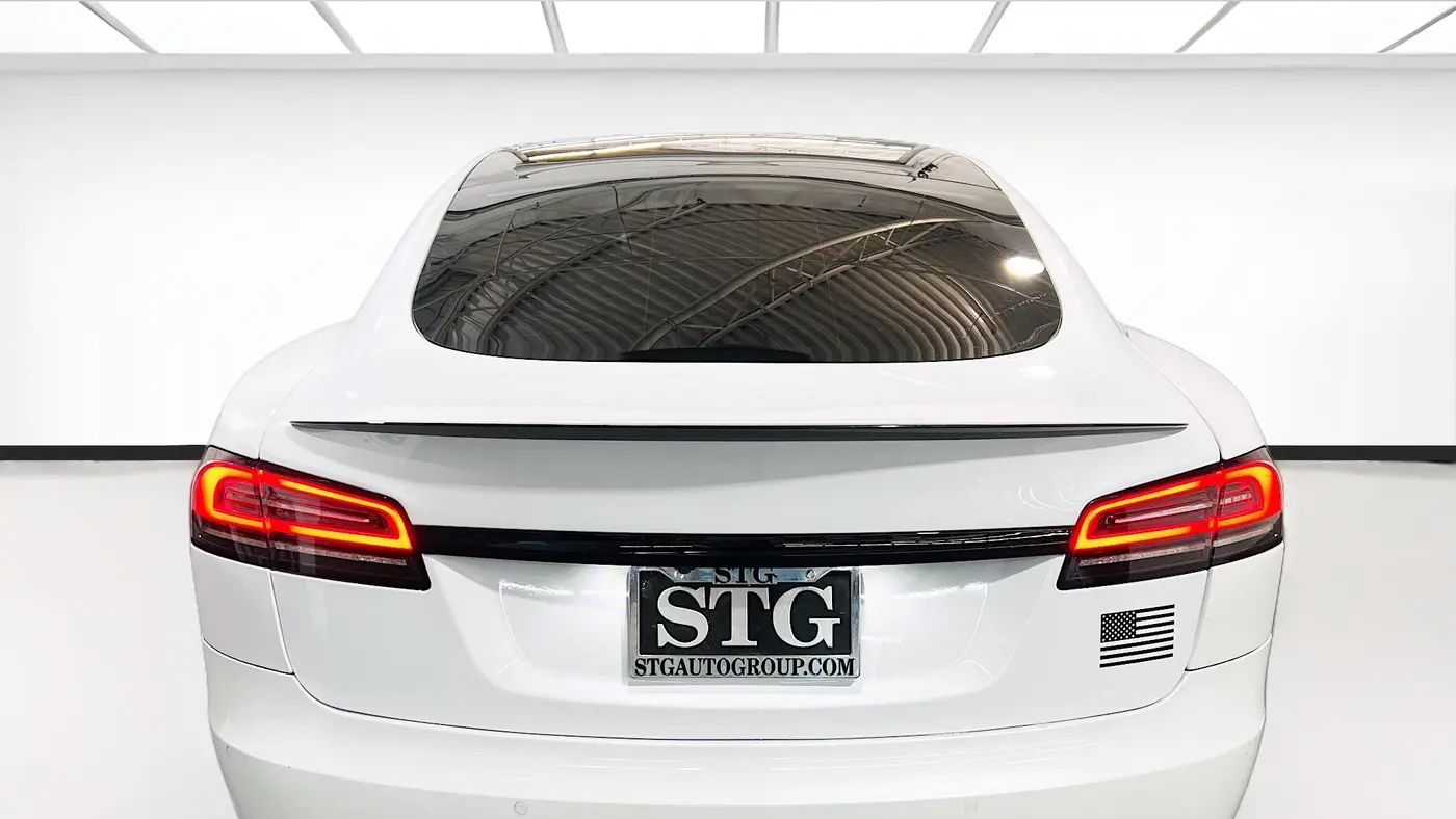 2023 Tesla Model S Base