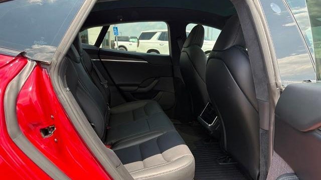 2022 Tesla Model S Base