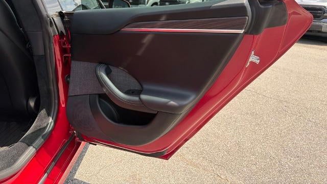2022 Tesla Model S Base