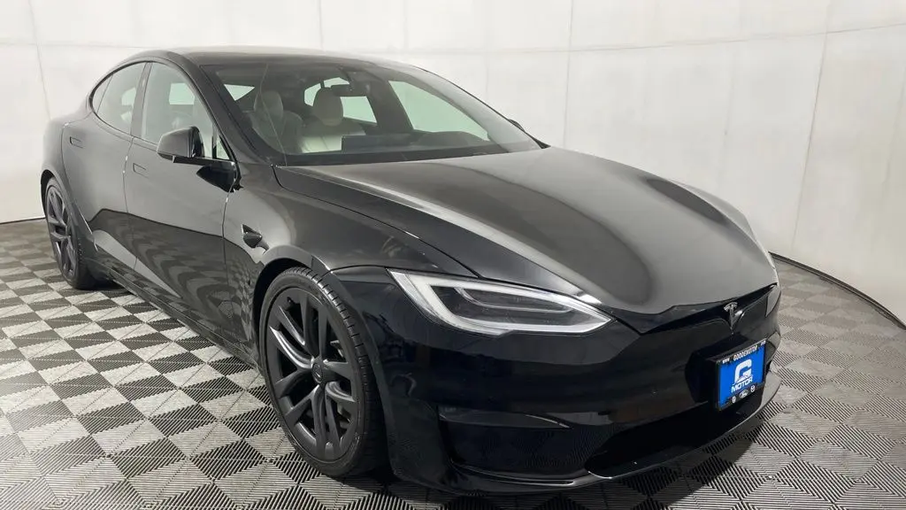 2022 Tesla Model S Base