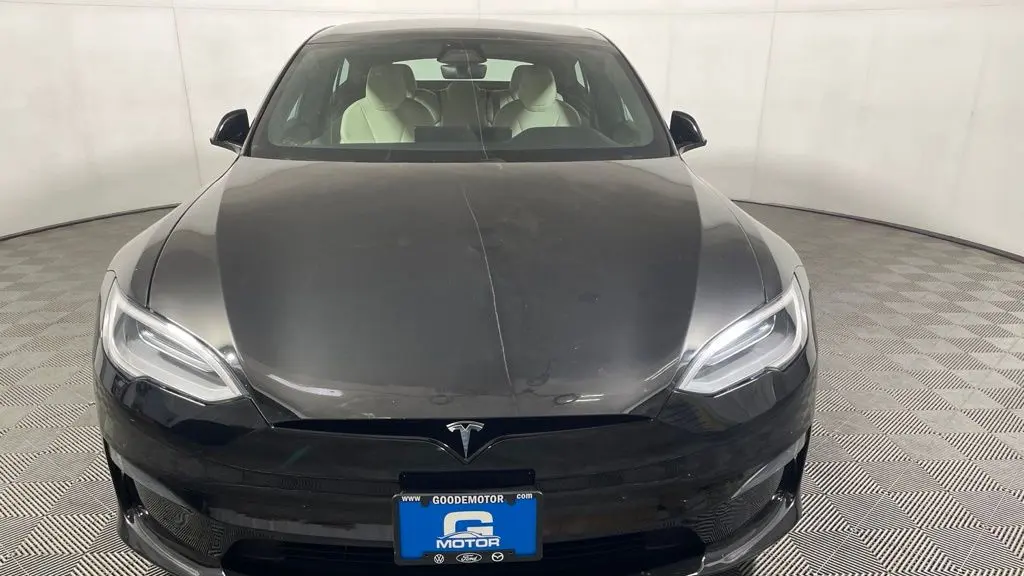 2022 Tesla Model S Base