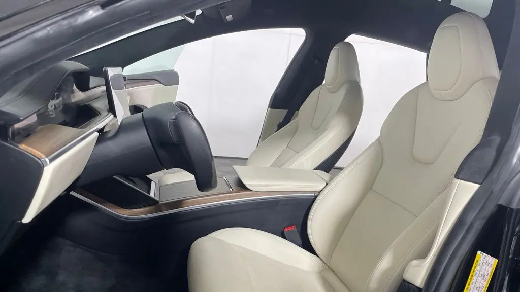 2022 Tesla Model S Base